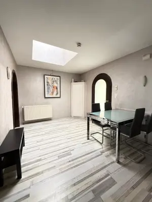 Ein Sitzbereich in der Unterkunft Ferienwohnung Hügelstraße