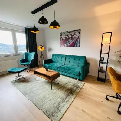 modern * zentral * Netflix * Arbeitsplatz