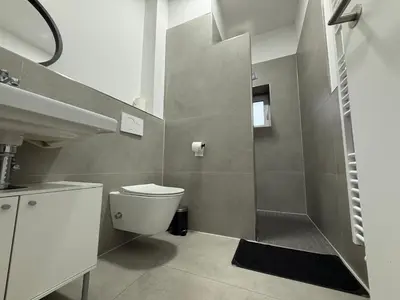 Ein Badezimmer in der Unterkunft estrella24 LIVING ROOMS Tokio