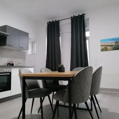 estrella24 LIVING ROOMS Tokio