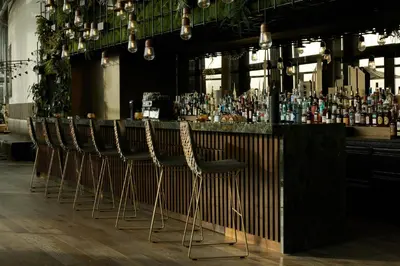 Lounge oder Bar in der Unterkunft The Cloud One Düsseldorf-KöBogen