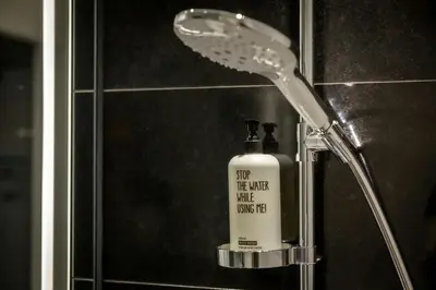 Ein Badezimmer in der Unterkunft The Cloud One Düsseldorf-KöBogen