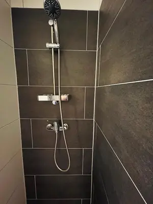 Ein Badezimmer in der Unterkunft City Studios mit Garten in Elberfeld- Zentral - Nespresso - Netflix