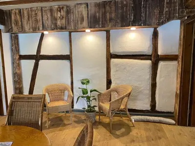 Ein Sitzbereich in der Unterkunft Ferienwohnung Hückeswagen (Bevertalsperre)