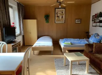 Ein Sitzbereich in der Unterkunft Schönes großes Zimmer 1 Et Parkplatz nach Verfügbarkeit