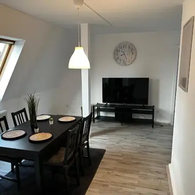 A&V Apartments Schöne Dachgeschoss Wohnung Apt Sterne