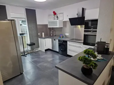 Küche/Küchenzeile in der Unterkunft Moers City Apartments