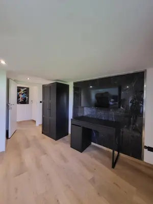 TV/Unterhaltungsangebot in der Unterkunft NY-GOLDEN APARTMENTS-Dortmund Airport