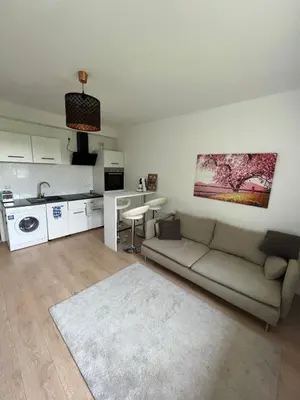 Küche/Küchenzeile in der Unterkunft Möblierte Wohnung in Duisburg