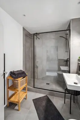 Ein Badezimmer in der Unterkunft Altbau Traum Lothringer im Herzen von Wuppertal - Nähe DUS & Dortmund & Köln & Essen