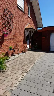 Das Gebäude in dem sich die Ferienwohnung befindet