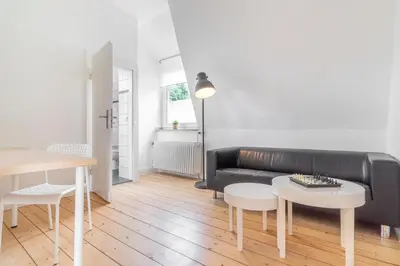 Ein Sitzbereich in der Unterkunft WORKER'S HOME F7 - Haus mit 4 Schlafzimmern für 8 Personen