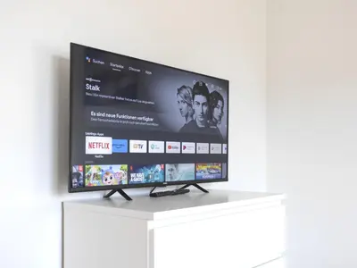 TV/Unterhaltungsangebot in der Unterkunft VAZ Apartments Home-at-Work für Monteure und Fachkräfte TV, WLAN, Balkon, Küche, Parkplatz