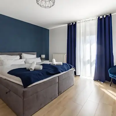 Arena in der Nähe - Tiefgarage - Balkon - Küche - Smart TV