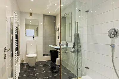 Ein Badezimmer in der Unterkunft Luxus über 2 Etagen mit Balkon in Elberfeld