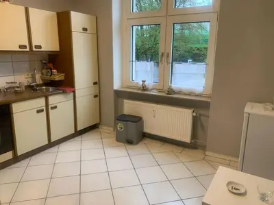 Küche/Küchenzeile in der Unterkunft 3 Zimmer Mietwohnung nähe HBF