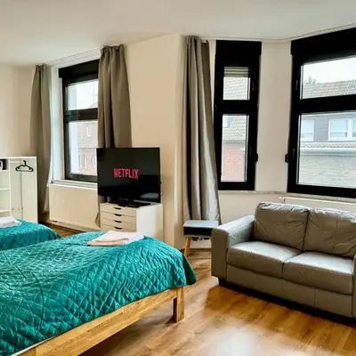 3 Rooms