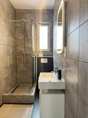 Ein Badezimmer in der Unterkunft Huge apartment with Sauna and free parking