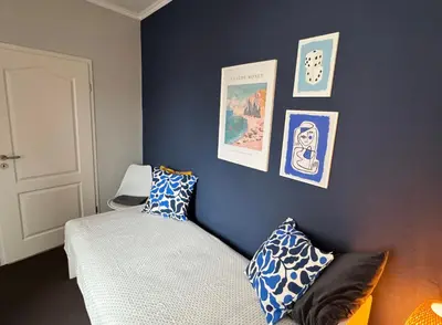 Ein Bett oder Betten in einem Zimmer der Unterkunft Huge apartment with Sauna and free parking