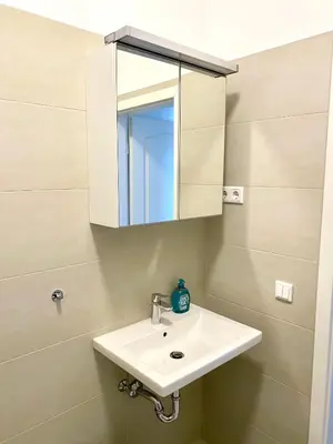 Ein Badezimmer in der Unterkunft 2 Rooms, free Parking, 25 min to Düsseldorf, 150 Mbps WLAN
