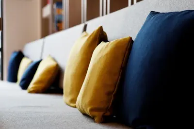 Ein Sitzbereich in der Unterkunft Holiday Inn Express Bochum by IHG