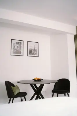 Ein Sitzbereich in der Unterkunft Green Flat Düsseldorf First