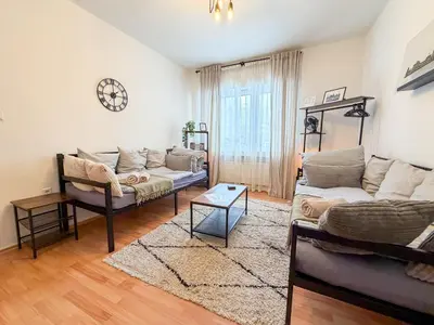 Ein Sitzbereich in der Unterkunft Gockel Homes - Zentral mit Balkon & Netflix