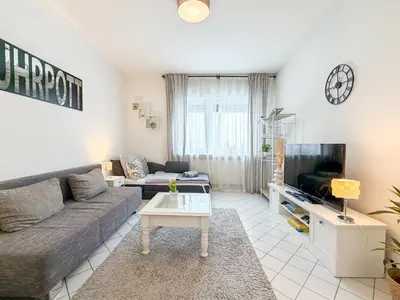 TV/Unterhaltungsangebot in der Unterkunft Gockel Homes - Zentral mit Balkon & Netflix