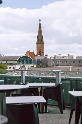 Ein Restaurant oder anderes Speiselokal in der Unterkunft Prize by Radisson, Dortmund City