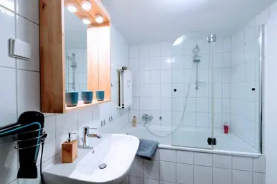 Ein Badezimmer in der Unterkunft Top Equipment Netflix Wi-Fi Messe Uniklinik