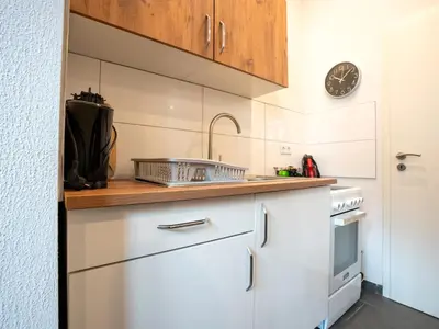 Küche/Küchenzeile in der Unterkunft Serviceroom24 - Apartment 1 in Recklinghausen Hoch WLAN - Smart-TV - 24-7 Check-in und Küche