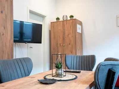 TV/Unterhaltungsangebot in der Unterkunft Serviceroom24 - Apartment 1 in Recklinghausen Hoch WLAN - Smart-TV - 24-7 Check-in und Küche