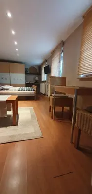 Küche/Küchenzeile in der Unterkunft Garden Apartment