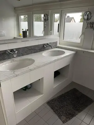 Ein Badezimmer in der Unterkunft Caros Zimmer Gladbeck