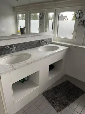 Ein Badezimmer in der Unterkunft Caros Zimmer Gladbeck