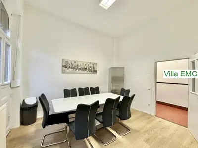 Grundriss der Unterkunft Ferienhaus Villa EMG Velbert nah Düsseldorf Essen Dortmund, Familien Gruppen bis 27 Personen, 3 Küchen, Kaminofen, Terrasse