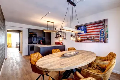 Küche/Küchenzeile in der Unterkunft Luxusapartment, Rüttenscheid, zwei Parkplätze