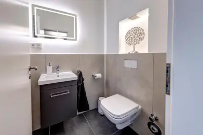 Ein Badezimmer in der Unterkunft Luxusapartment, Rüttenscheid, zwei Parkplätze