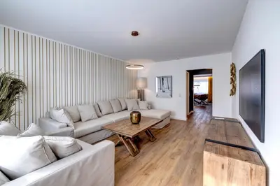 TV/Unterhaltungsangebot in der Unterkunft Luxusapartment, Rüttenscheid, zwei Parkplätze