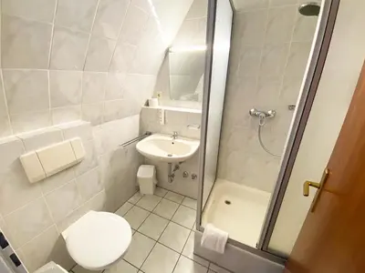 Ein Badezimmer in der Unterkunft Limok Rooms Hamm