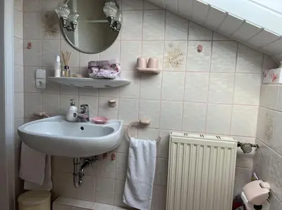 Ein Badezimmer in der Unterkunft Gemütliches Apartment für Messe, Job & Kurzurlaub im Grünen, Nähe Düsseldorf