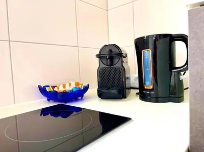 Kaffee-/Teezubehör in der Unterkunft Zuhause im Ruhrgebiet 3 mit Balkon