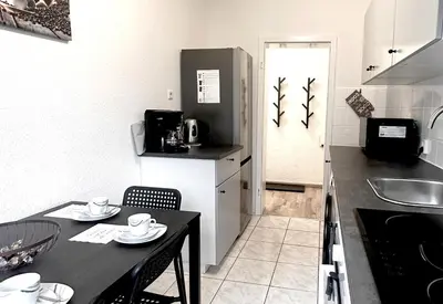 Küche/Küchenzeile in der Unterkunft VAZ Apartments Vogelheim Monteur-Base 3 Zim Apartments mit Highspeed-WLAN