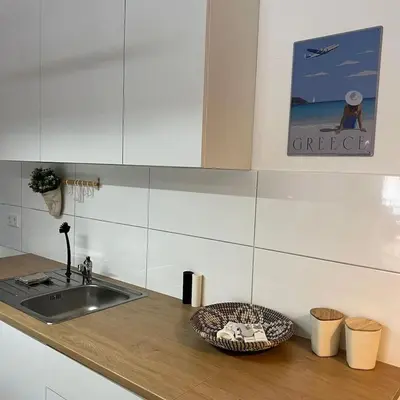 Küche/Küchenzeile in der Unterkunft Luxuriöses Apartment,Neubau, 4 Personen, Parkplatz, Griechischer Stil