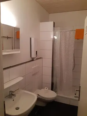 Ein Badezimmer in der Unterkunft TOP! möbliertes Apartment mit Parkplatz Nähe Messe Essen