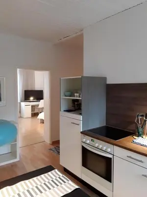 Küche/Küchenzeile in der Unterkunft TOP! möbliertes Apartment mit Parkplatz Nähe Messe Essen