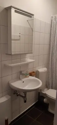 Ein Badezimmer in der Unterkunft TOP! möbliertes Apartment mit Parkplatz Nähe Messe Essen