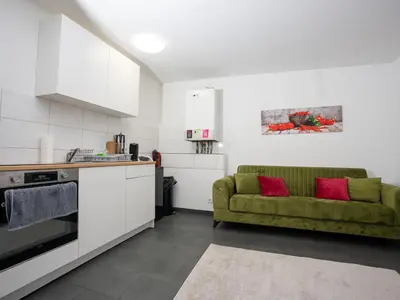 Küche/Küchenzeile in der Unterkunft Serviceroom24 - Apartment 4 in Recklinghausen WLAN - Smart-TV - 24-7 Check-in und Küche