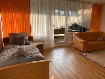 Ein Sitzbereich in der Unterkunft Marl Central Apartment