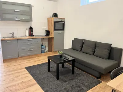 Küche/Küchenzeile in der Unterkunft Apartment Central 10A 40qm Wi-Fi free Parking calm back house